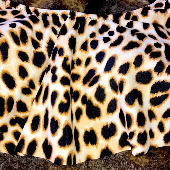 VICTORIA’S SECRET RUFFLE CHEETAH BIKINI TOP - Picture 5 of 5